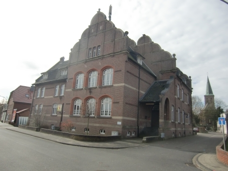 Brüggen-Bracht : Altkevelaer Straße, ehem. Schule